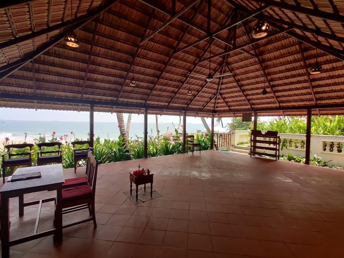 Resort Rockholm At The Light House Beach Kovalam