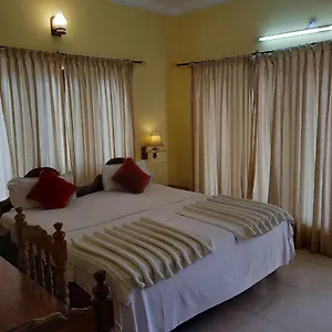 Florra Hotel