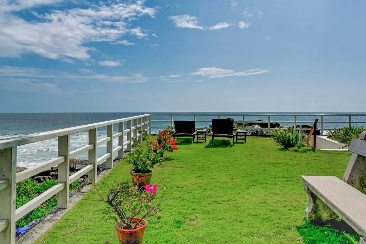 ***** Resort Rockholm At The Light House Beach Kovalam India