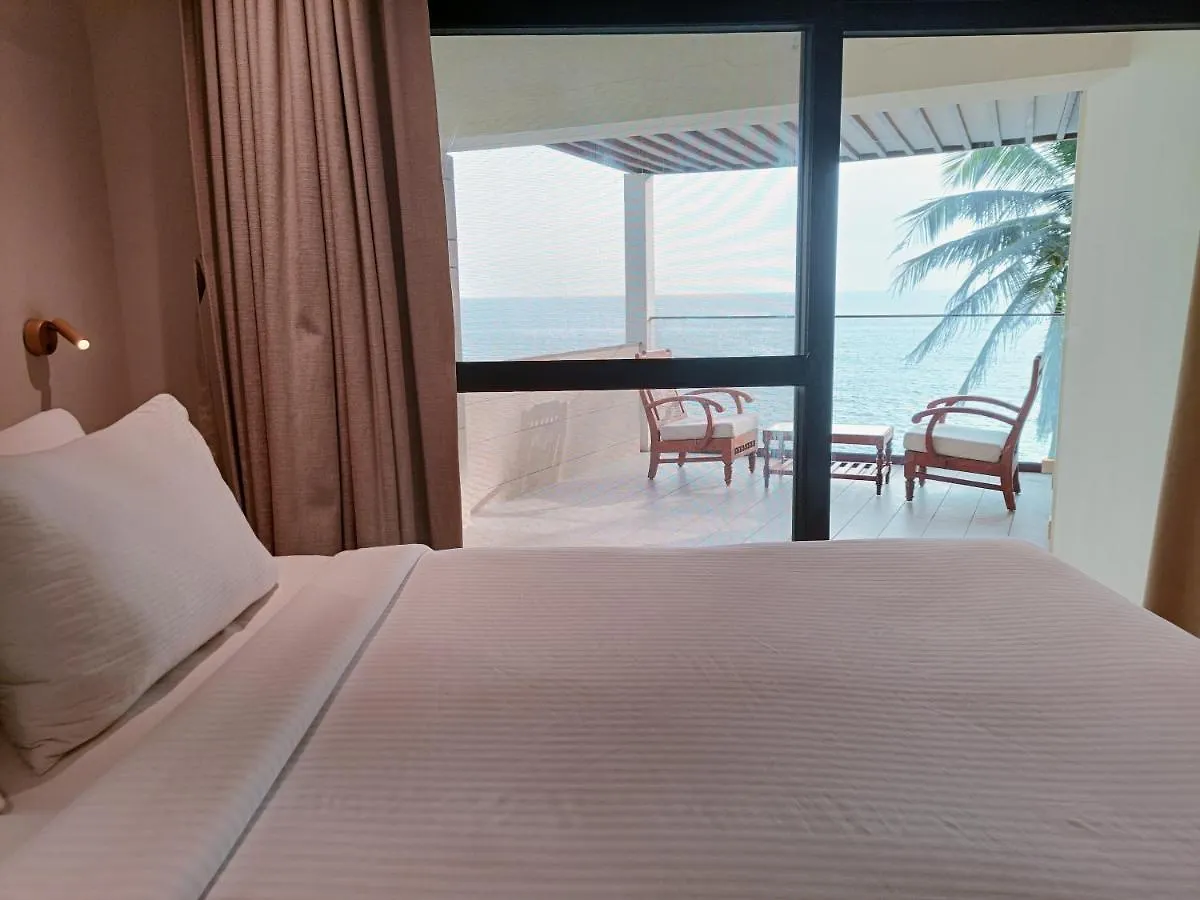 ***** Resort Rockholm At The Light House Beach Kovalam India